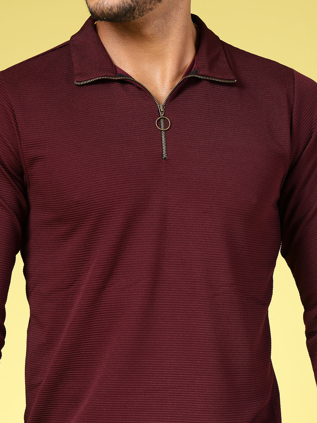 Solid Textured High Neck Zipper T-Shirt – rigoindia