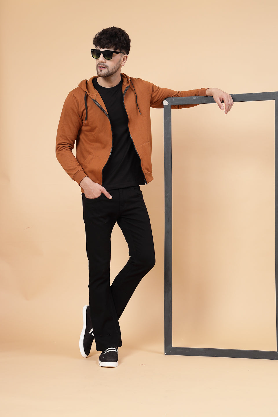 Buy Black Trousers & Pants for Men by RIGO Online