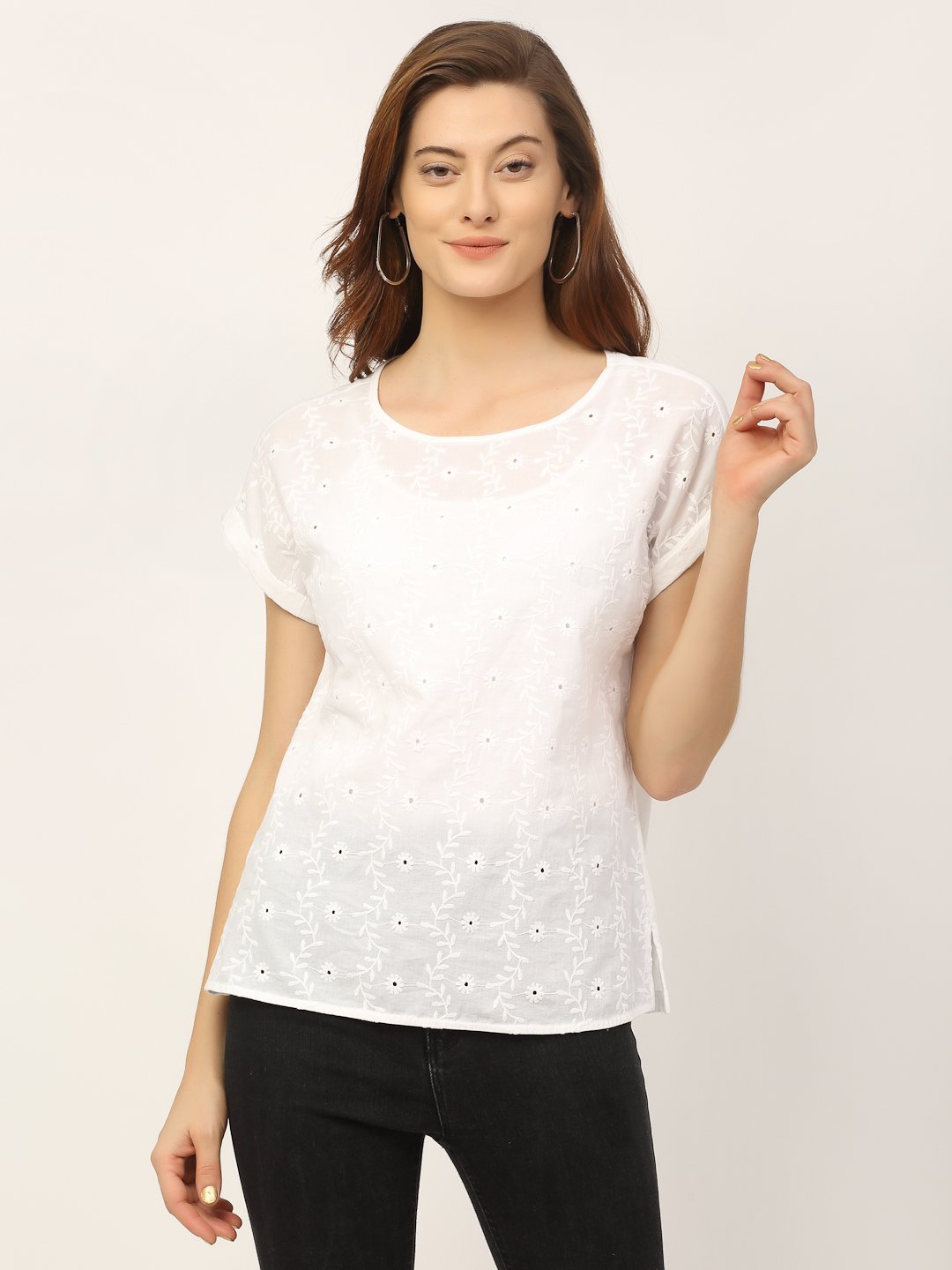 White Polyester Ladies Sleeveless Tops, Boat Neck at Rs 229/piece